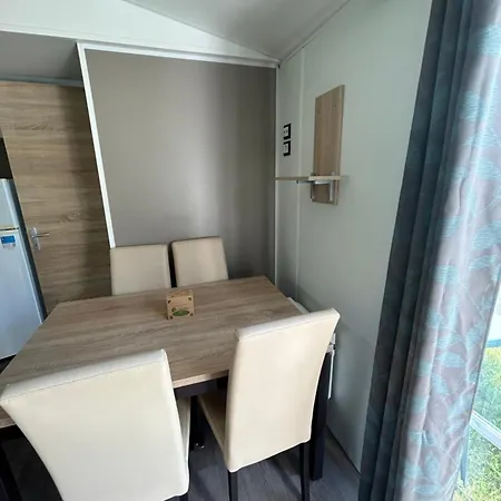 Campingplatz Mobilhome Les 3c De Mimizan